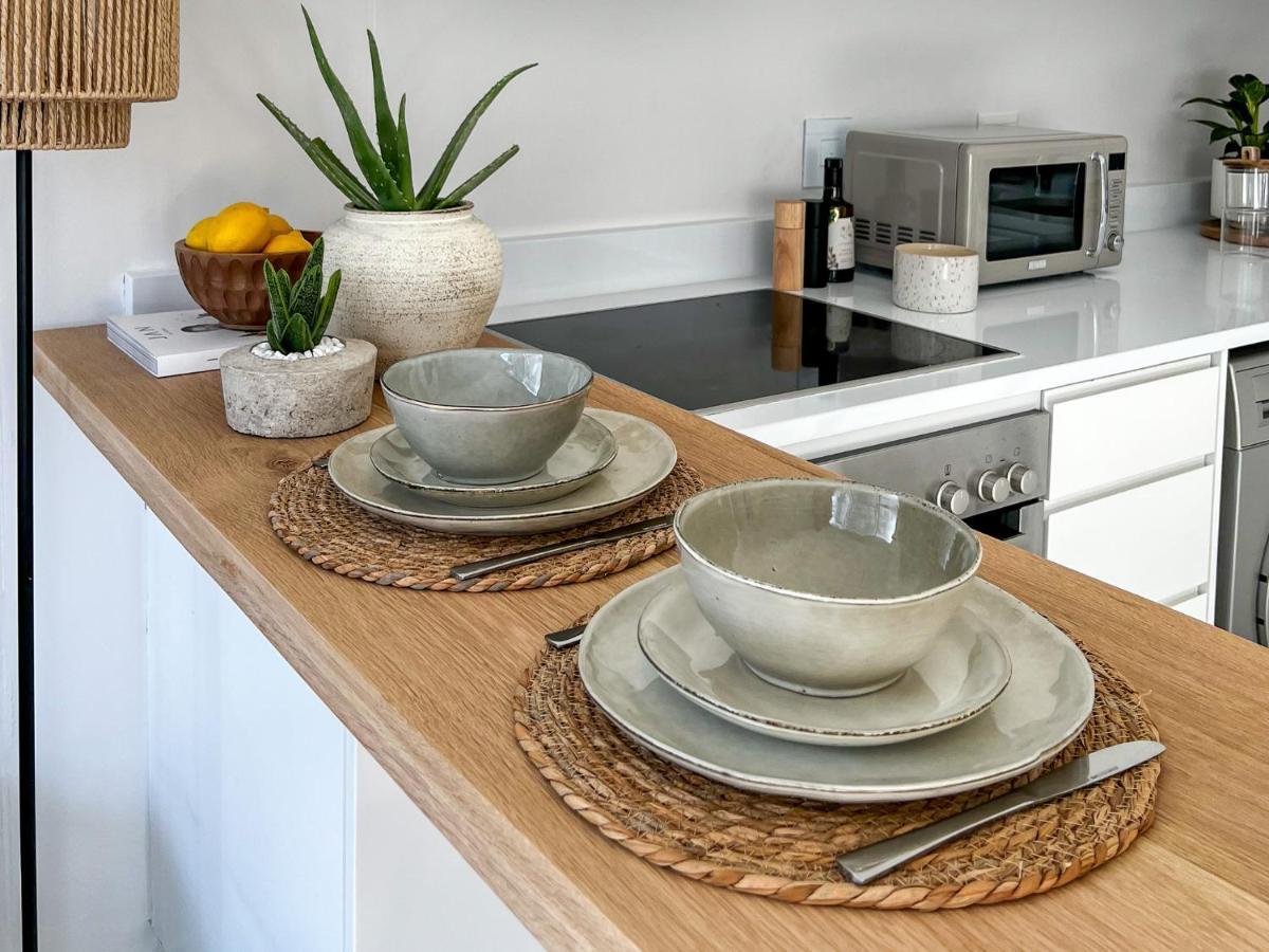 Luxury 1Br Green Point - Walk To Sea Point Promenade! Rooftop Pool, Secure Parking Cape Town Exterior photo
