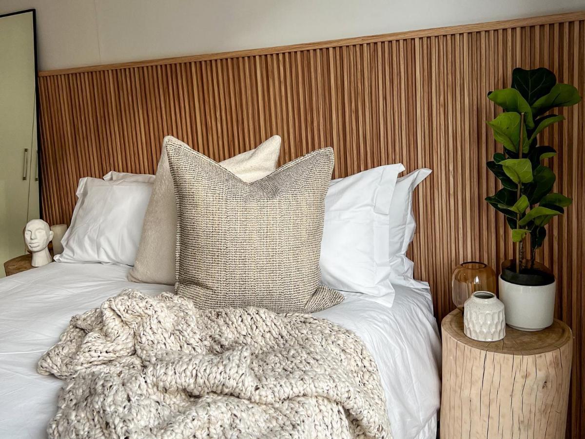 Luxury 1Br Green Point - Walk To Sea Point Promenade! Rooftop Pool, Secure Parking Cape Town Exterior photo